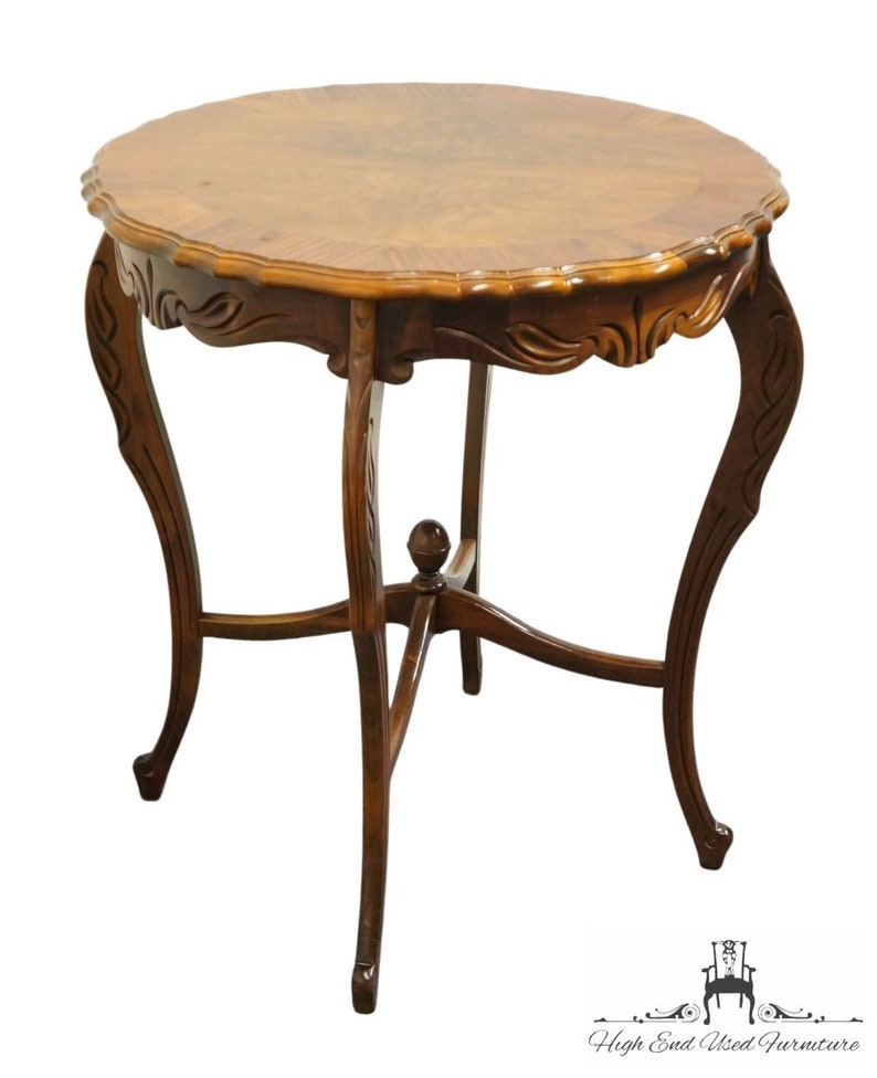 VINTAGE ANTIQUE Country French Provincial Burled Walnut 28 Round Piecrust Accent Table image 3