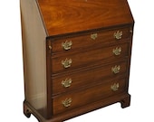 THOMASVILLE FURNITURE Solid Cherry Traditional Style 33 quot Drop Front Secretary Desk