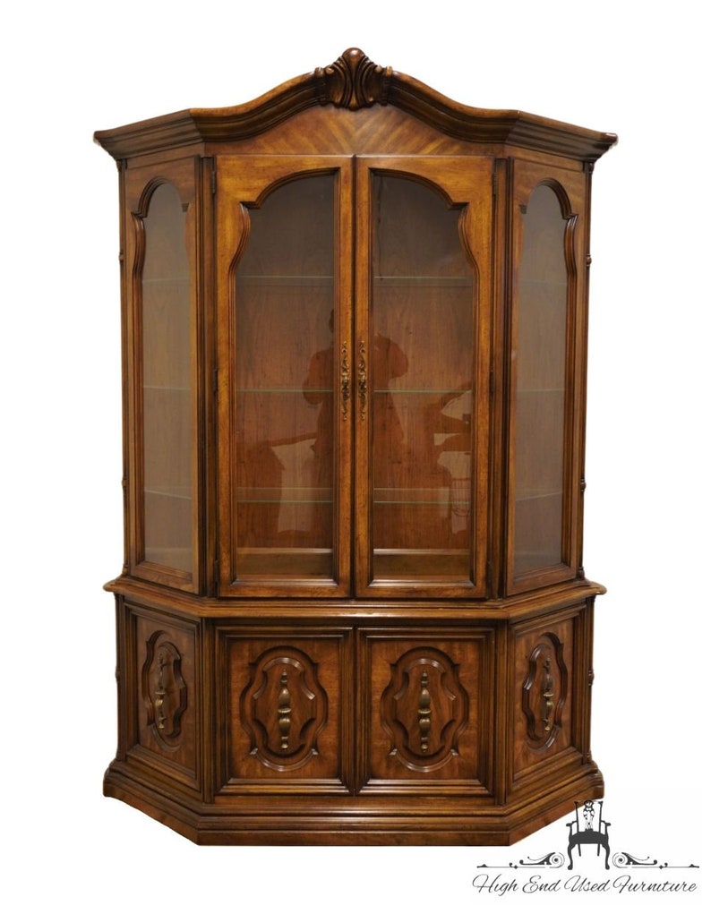 WHITE OF MEBANE Pecan Italian Mediterranean 62 Lighted Display China Cabinet 58-9 image 1