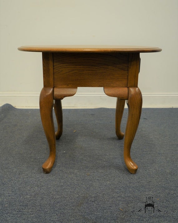 KINCAID FURNITURE Solid Oak Country French 23 Oval Accent End