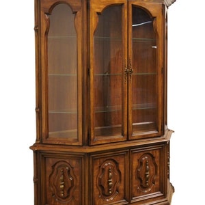 WHITE OF MEBANE Pecan Italian Mediterranean 62 Lighted Display China Cabinet 58-9 image 2