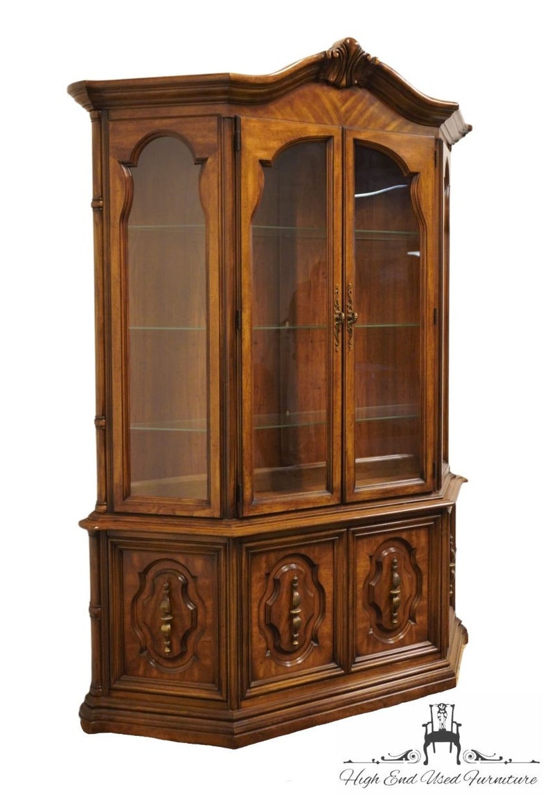 WHITE OF MEBANE Pecan Italian Mediterranean 62 Lighted Display China Cabinet 58-9 image 2