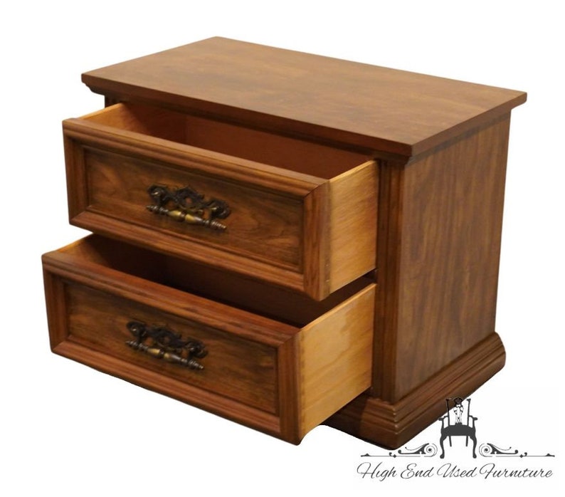 DREXEL FURNITURE Lisbon Collection Solid Pecan Rustic European 28 Two Drawer Nightstand 212-24-270 image 6