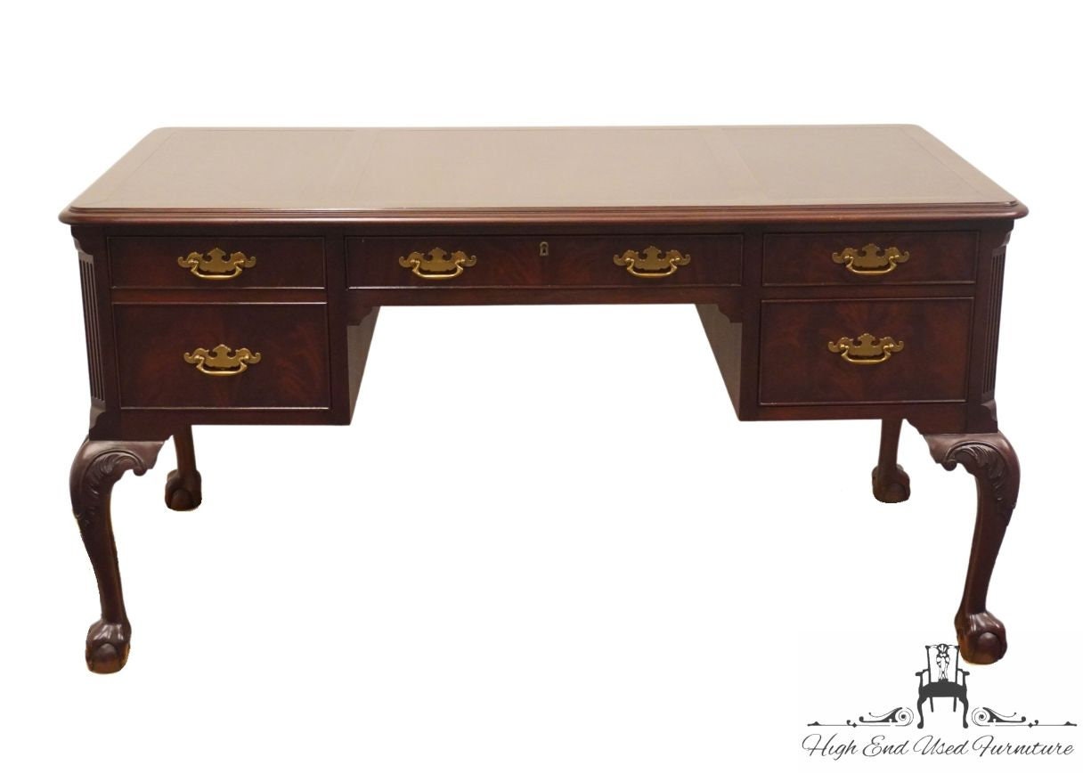 HEKMAN FURNITURE Bookmatched Mahogany Traditional Chippendale