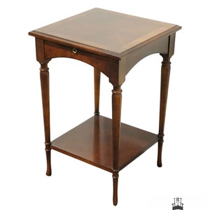 LANE FURNITURE Traditional Style 15 Square Banded Bookmatched Mahogany Accent End Table 6760-25 image 3