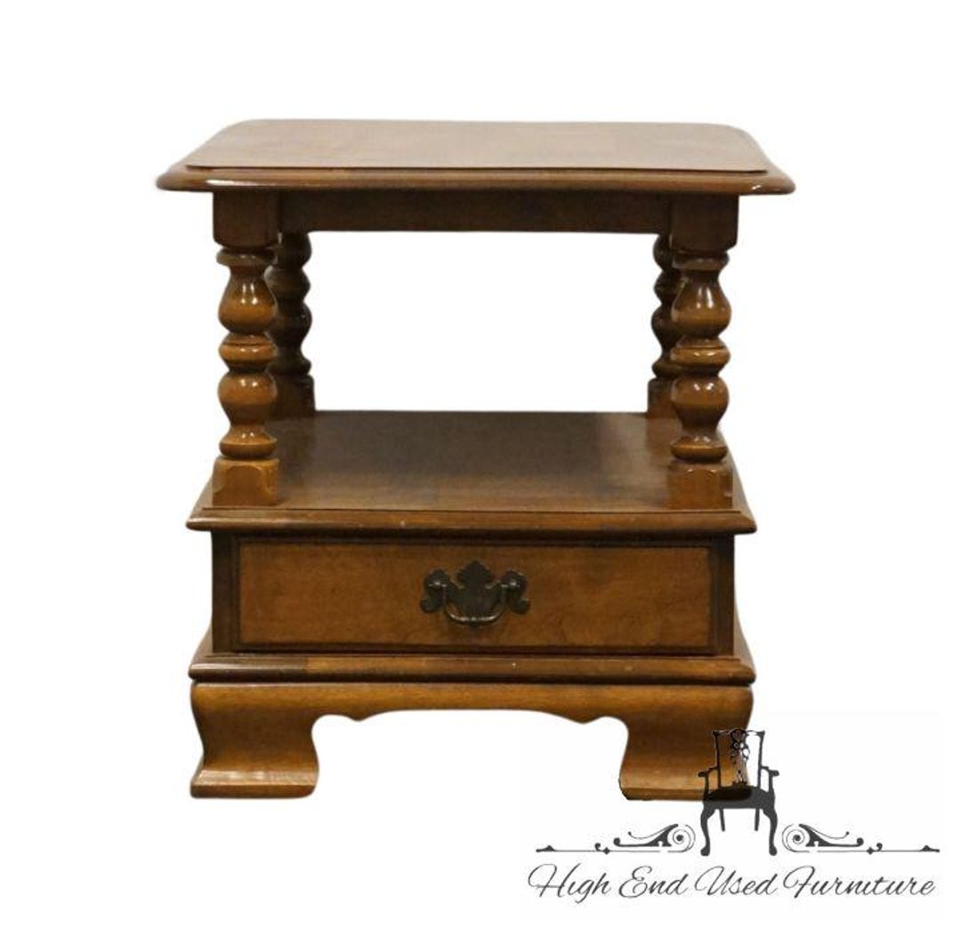 ETHAN ALLEN Heirloom Nutmeg Maple Colonial Early American 21