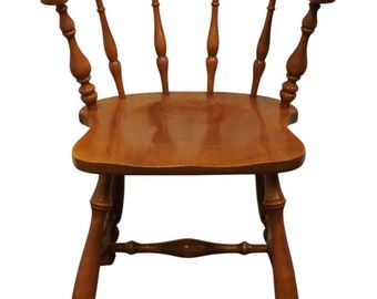 ETHAN ALLEN Heirloom Nutmeg Maple Early American Game / Dining