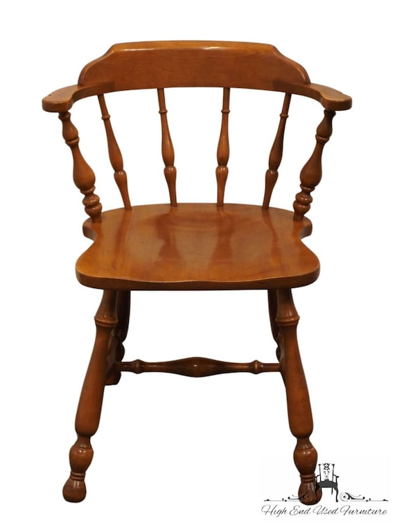 ETHAN ALLEN Heirloom Nutmeg Maple Early American Game Dining