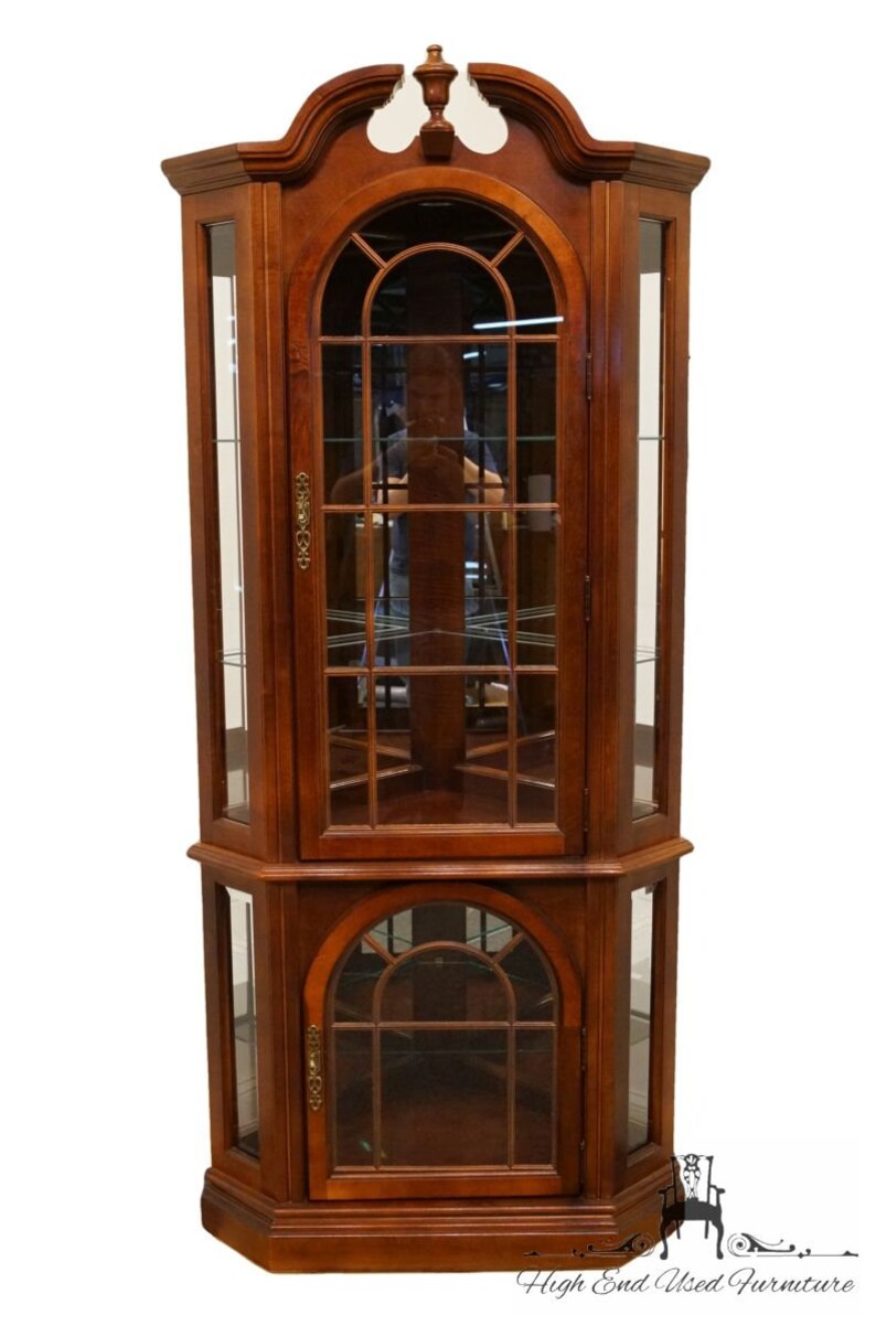 Pulaski Furniture Cherry Illuminated Corner Display Curio Etsy