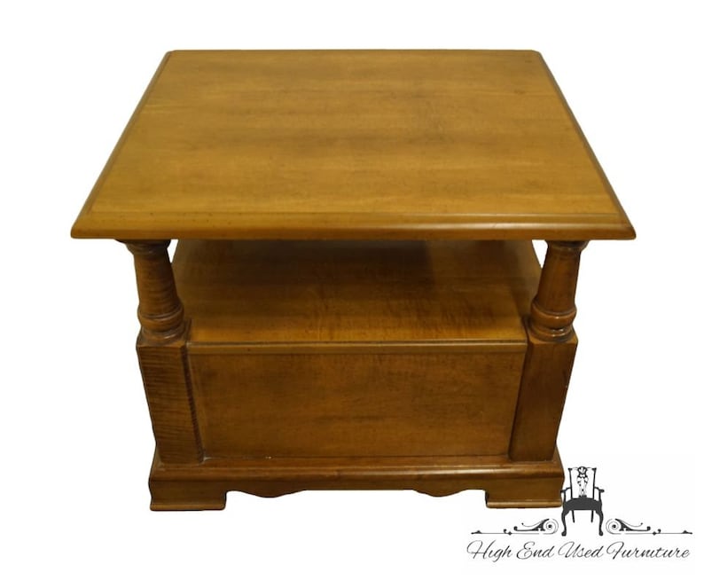 BASSETT FURNITURE Maple British Colonial Style 24x27 Accent End Table image 9