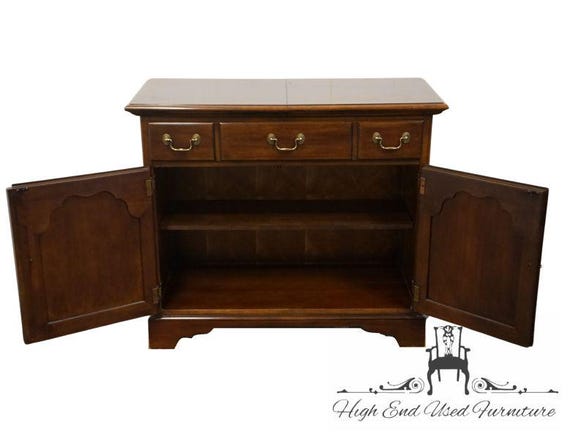 DREXEL HERITAGE Carleton Cherry Collection Traditional Style 59
