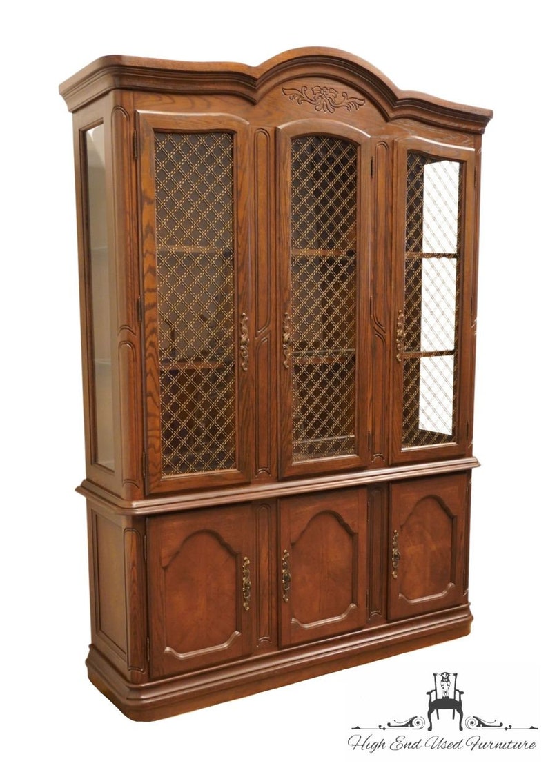 AMERICAN DREW Solid Walnut Italian Mediterranean Style 58 Lighted Display China Cabinet 92-824 / 92-825 image 3