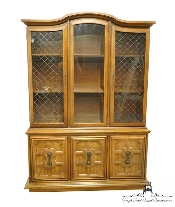 Stanley china cabinet vintage deals