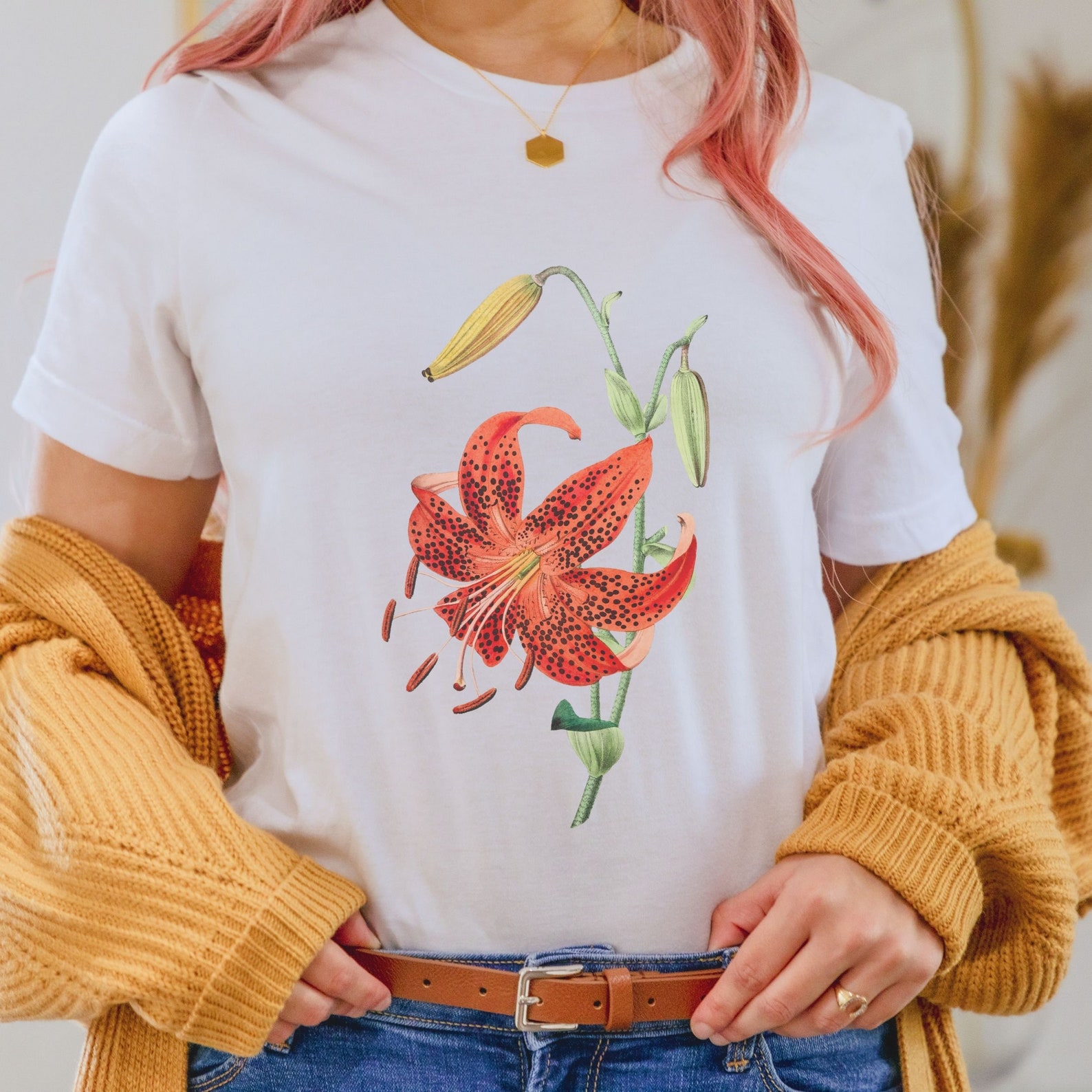 Tiger Lily Tshirt Vintage Lily Shirt Women's Botanical Etsy