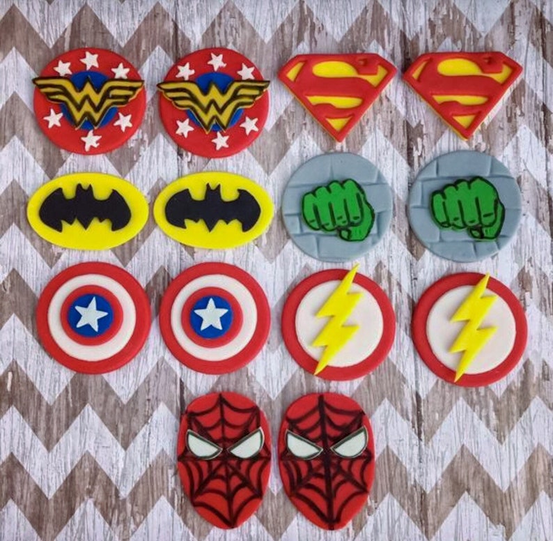 Edible Wonder Woman sugarpaste Cake Topper With Stars And Name marvel Sugar