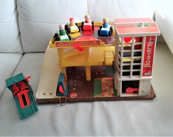 Vintage 1973 Fisher Price Little People Circus Train 100 Etsy
