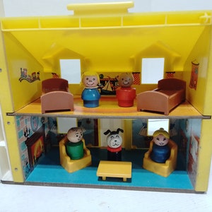 Vintage 1969 Fisher Price Little People 952 Tudor Yellow House with wooden people and original accessories image 3