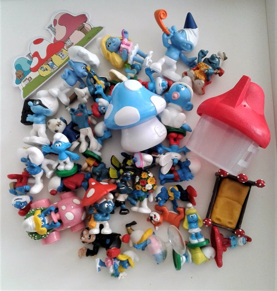 Pin en LOS PITUFOS / THE SMURFS CAKETOPPERS KEEPSAKES