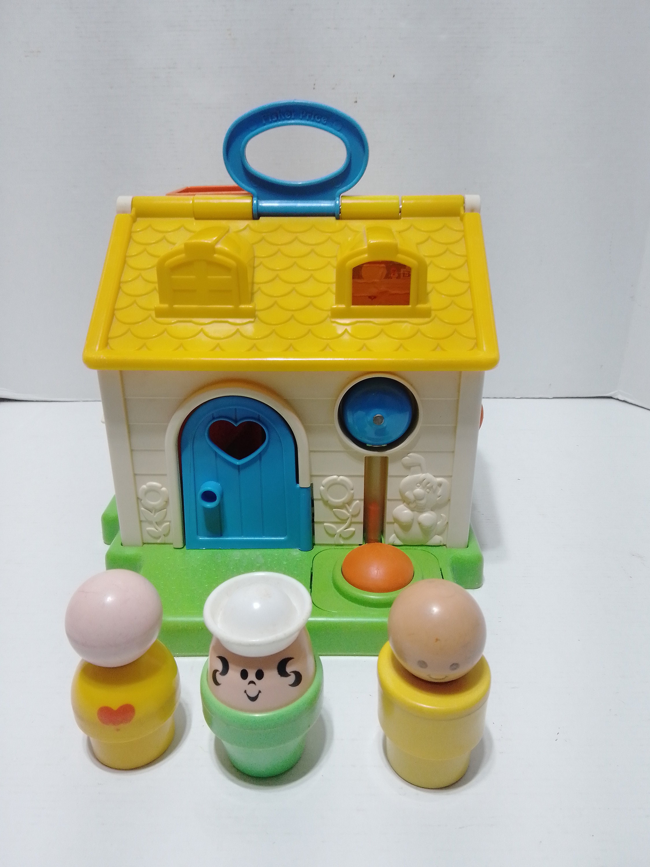 Vintage 1984 Fisher Price Jumbo Little People Discovery Cottage