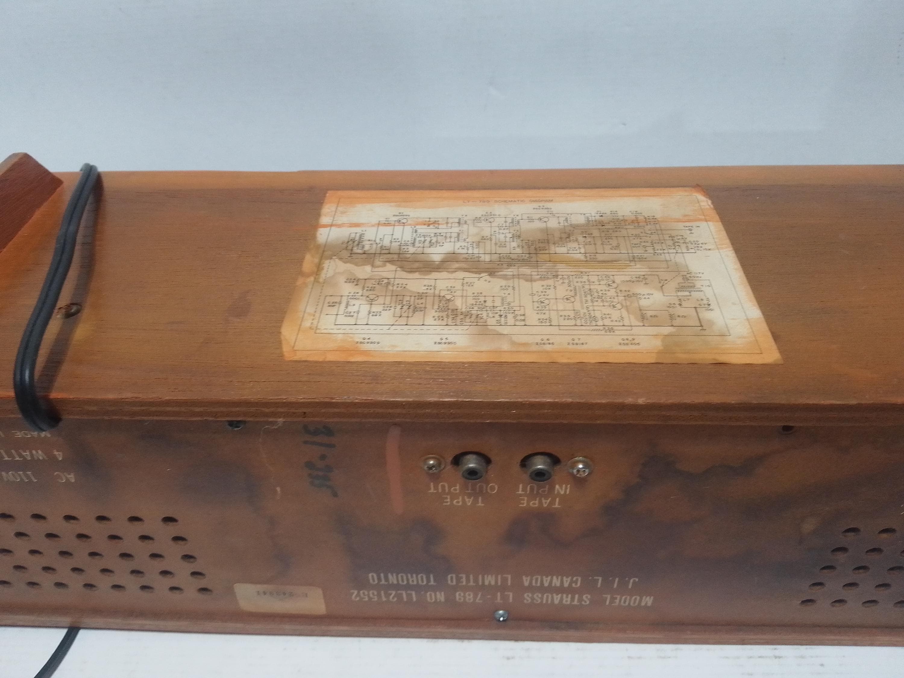 激安出品★「Expoga-Danmark」1972アンティークテレフォン★ 1972 Strauss Wooden AM FM Radio, Model LT-789, Solid State