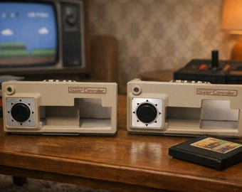 2 x NES Nintendo SUPER CONTROLLER Overlay 1986 Nintendo Bandai Joystick