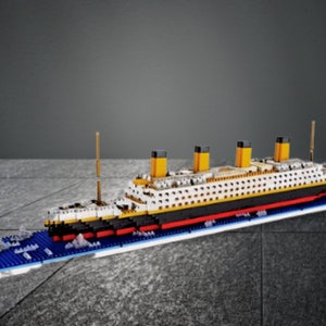 Pack de 3 modèles RMS Titanic jouet Britannic & Olympic Titanic, décoration  de gâteau Titanic, ornement Titanic, cadeau Titanic insubmersible, collier  Titanic -  Canada