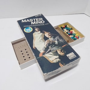Vintage 1970&#39;S Game of the year Master Mind Board Game - Parker Brother -