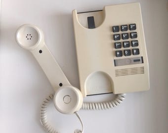 Vintage White 1990&#39;S Push Button Touch Tone Desk or wall Phone Telephone - Tested and Works perfectly!