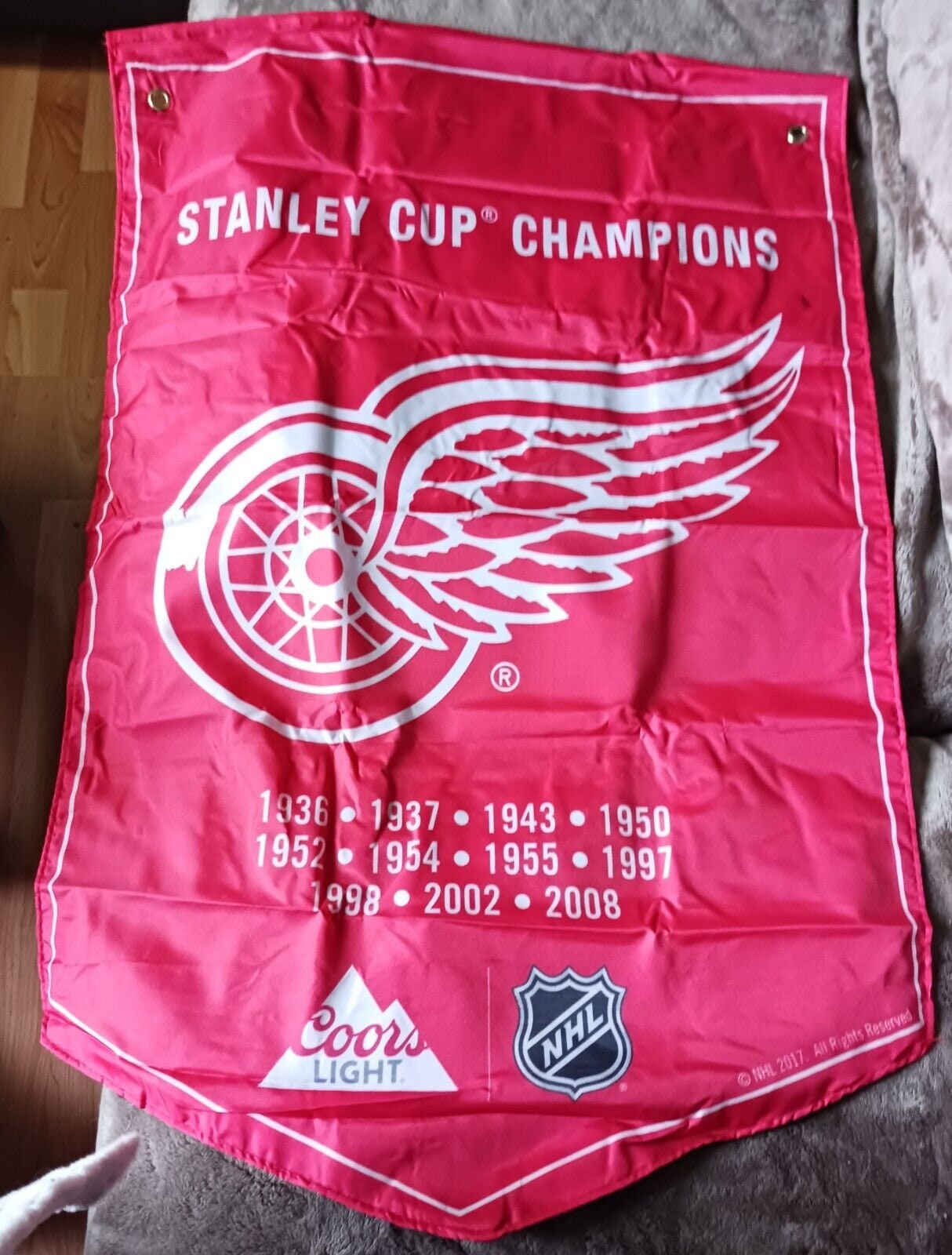 Red Wings Stanley Cup Banners Font? : r/DetroitRedWings