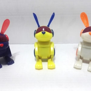 2002 Bunny Robo Chi McDonalds Happy Meal Toy van Sega - Kies degene die je leuk vindt!