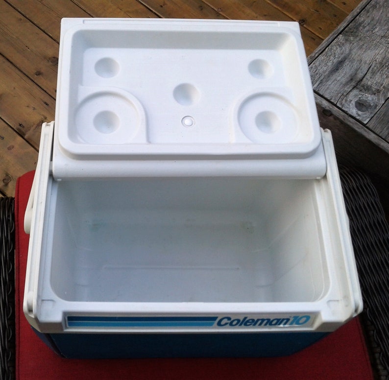 Vintage 1989 Coleman 10 Cooler Ice Chest 5210 Flip Lid Blue Green Aqua Teal Cup Holder Retro