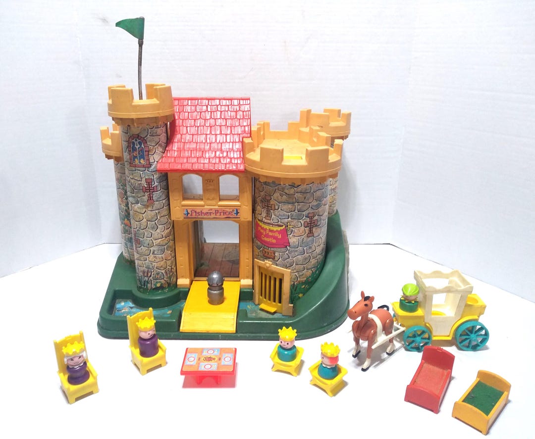 Vintage Fisher Price Little People Castle 993 With Originals