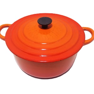 VINTAGE Le Creuset 18 Dutch Oven Cocotte FLAME ORANGE Loop Handle France - MINT