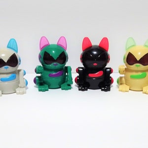 Pick the one you love McDonald&#39;s Happy meal Sega 2000 Tiger Electronics Chi cat robot toy figure