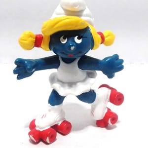 Vintage1981 Smurf figurine RARE Vintage Smurfette on Roller Skates Skating Schleich Peyo