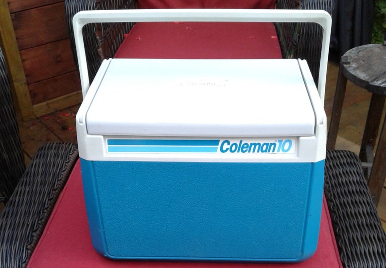 Vintage 1989 Coleman 10 Cooler Ice Chest 5210 Flip Lid Blue Green Aqua Teal Cup Holder Retro