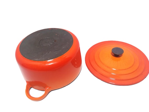 Vintage LE CREUSET Orange Enamelled Cast Iron Casserole Dish Made Vintage LE CREUSET Orange Enamelled Cast Iron Casserole Dish Made