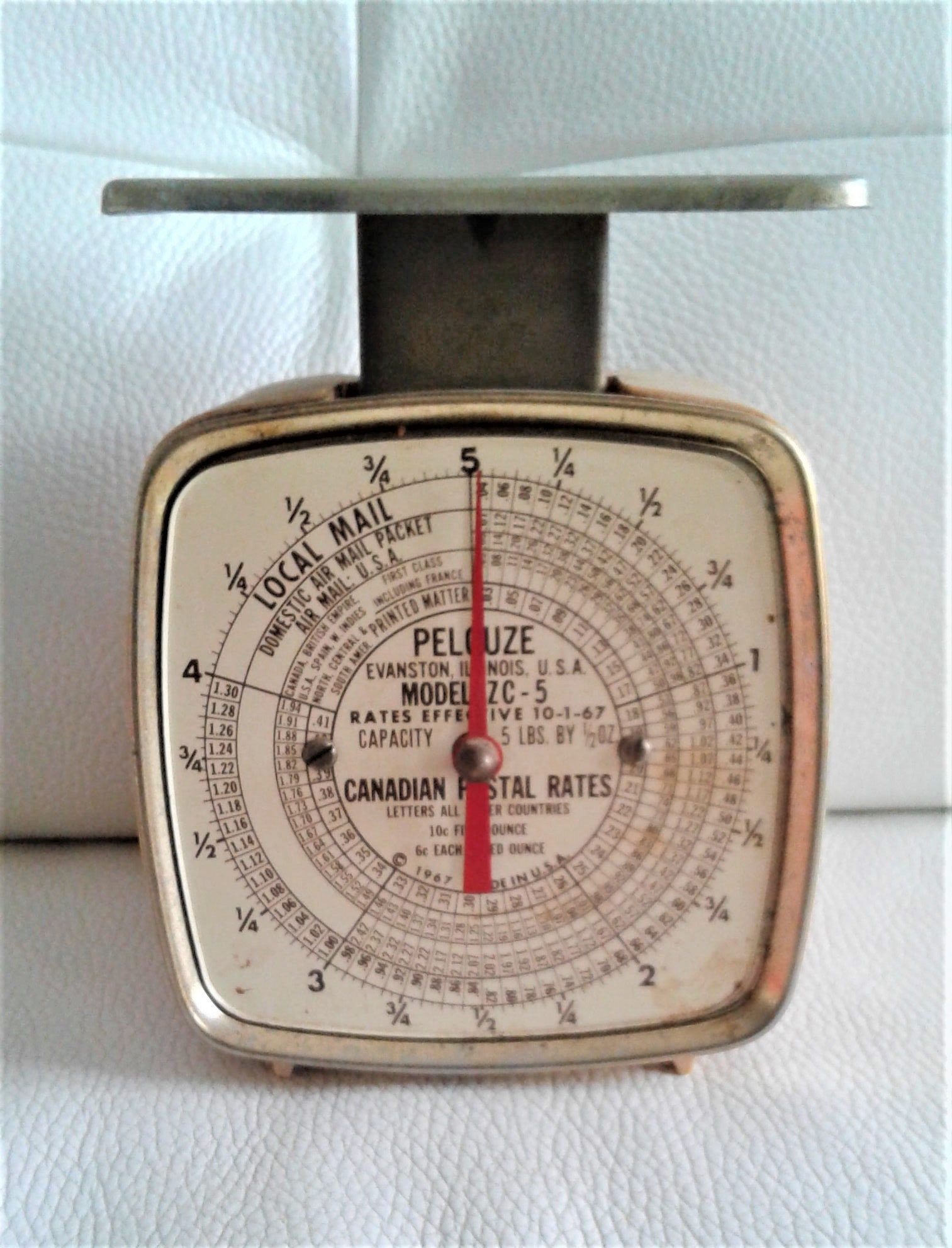 Vintage Postal Scale Pelouze Model ZC-5 1967 5 Pounds From