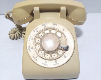 Vintage rotary corded Bell phone Beige Northern telecom 1967 Tested and works!