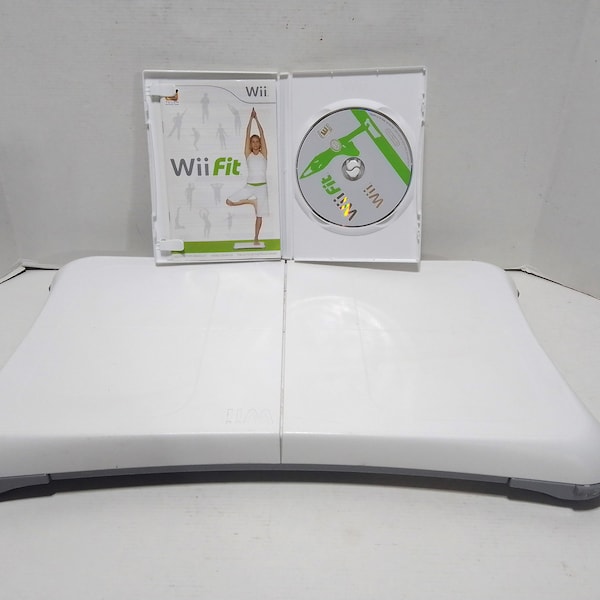 Nintendo Wii Fit Balance Board  With Wii fit plus game