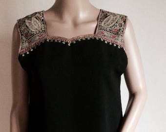 SLEEVELESS DRESS