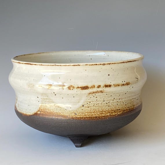 Tripod Bowl, Handmade Ceramic Bowl, CBSP664