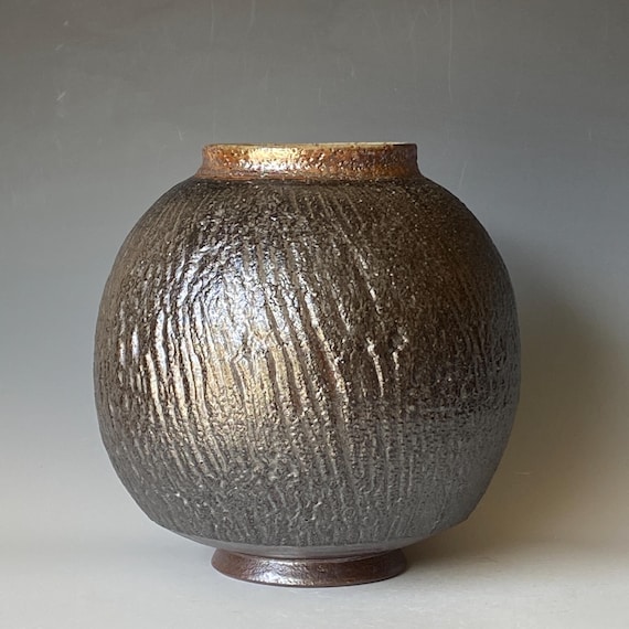 Matte Black Handmade Ceramic Vase, Moon Jar CVOC4CTS41