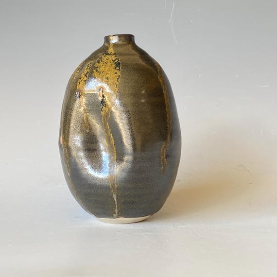 Little Giant, Handmade Ceramic Vase with dent, CVJN6TSH30