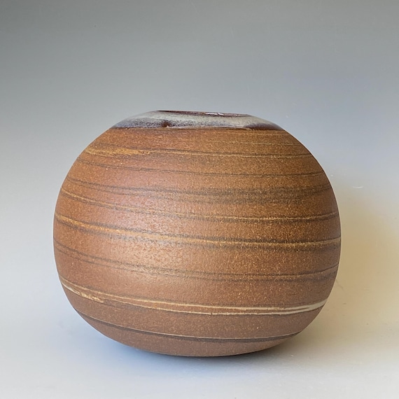 Somewhere in universe, Handmade Ceramic Vessel, CVAP5NG17