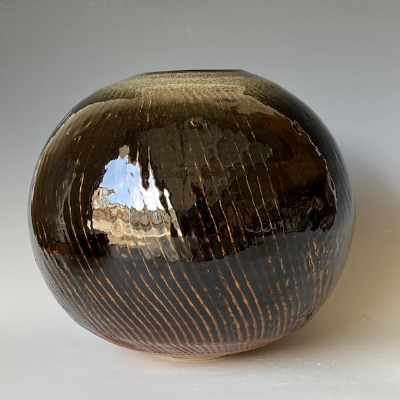 Handmade Pottery Sphere Vase, CVNV5CA18