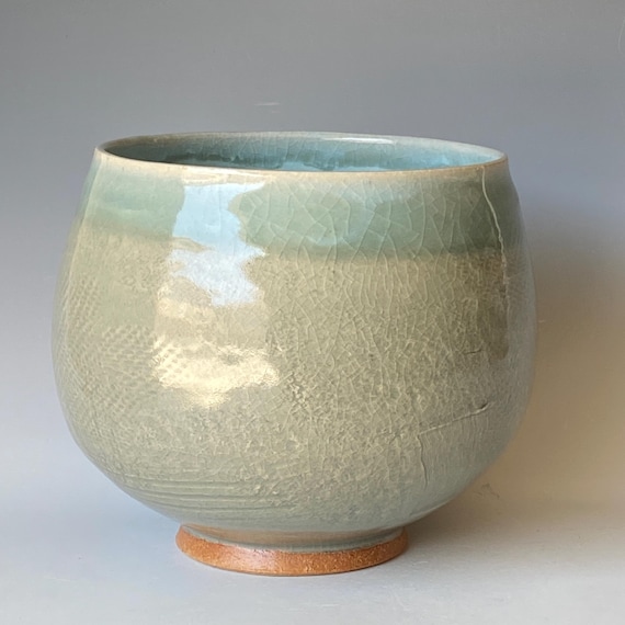 Textured Handmade Ceramic Bowl CBAG5CLD16