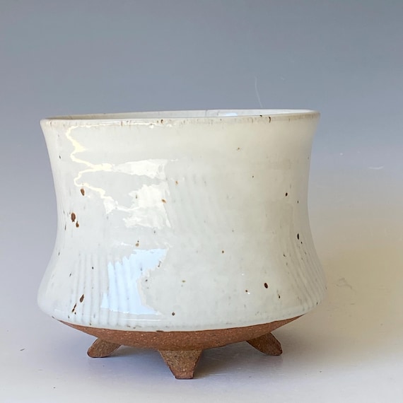 4 Legged Handmade Ceramic Bowl, CBJL5GW14