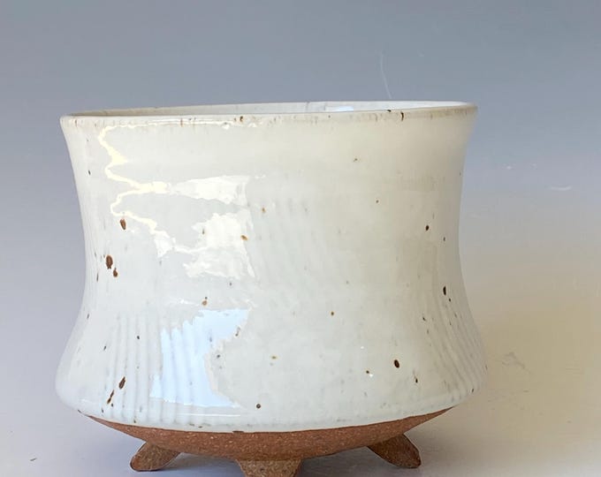4 Legged Handmade Ceramic Bowl, CBJL5GW14