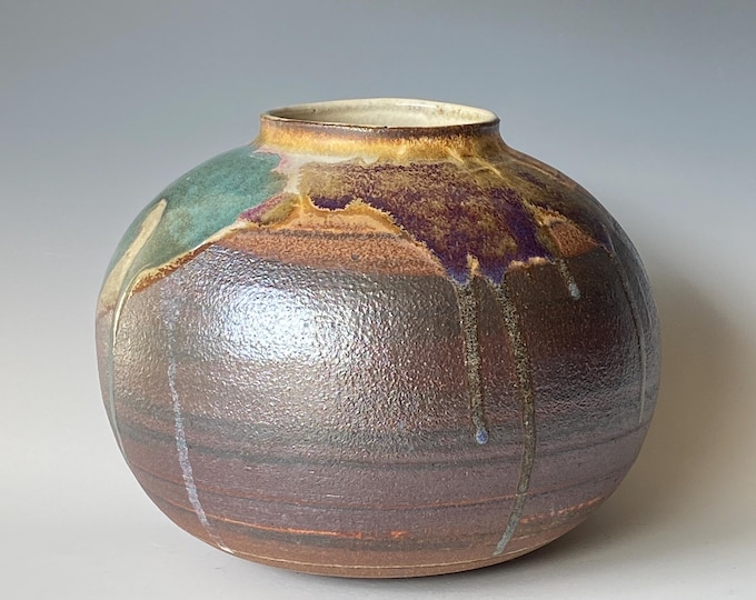 Handmade Ceramic Vase, CVJ5BRWC4